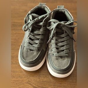 Billy Footwear high top shoes, kid size 11w, camo.